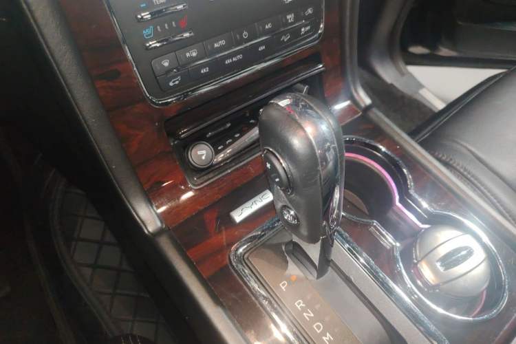 Used Lincoln Navigator 2017 3.5T AWD Gear Lever
