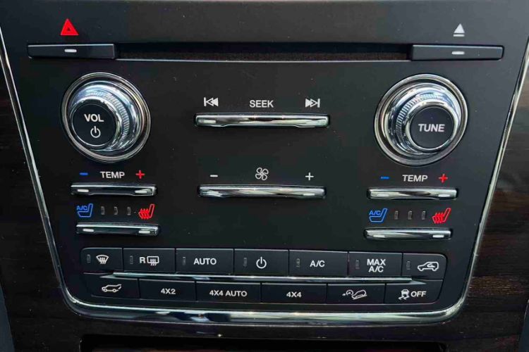 Used Lincoln Navigator 2017 3.5T AWD Interior 6