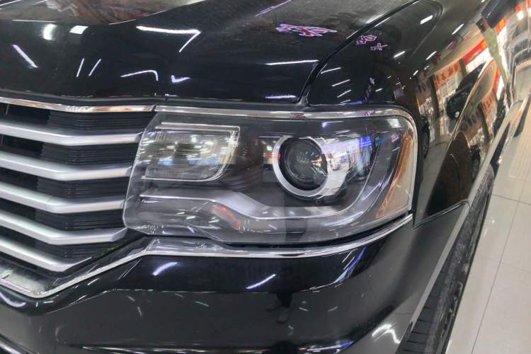 Used Lincoln Navigator 2017 3.5T AWD Left Front Headlight