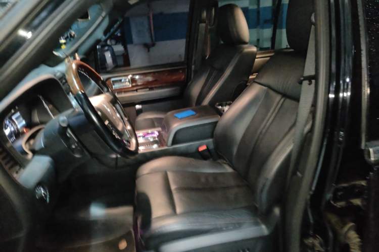 Used Lincoln Navigator 2017 3.5T AWD Left Front Seat