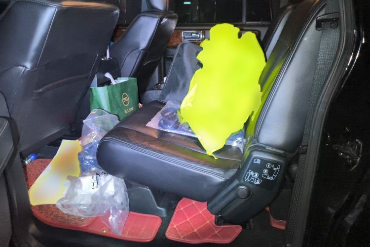 Used Lincoln Navigator  Left Rear Seat