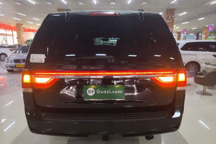 Used Lincoln Navigator 2017 3.5T AWD Rear