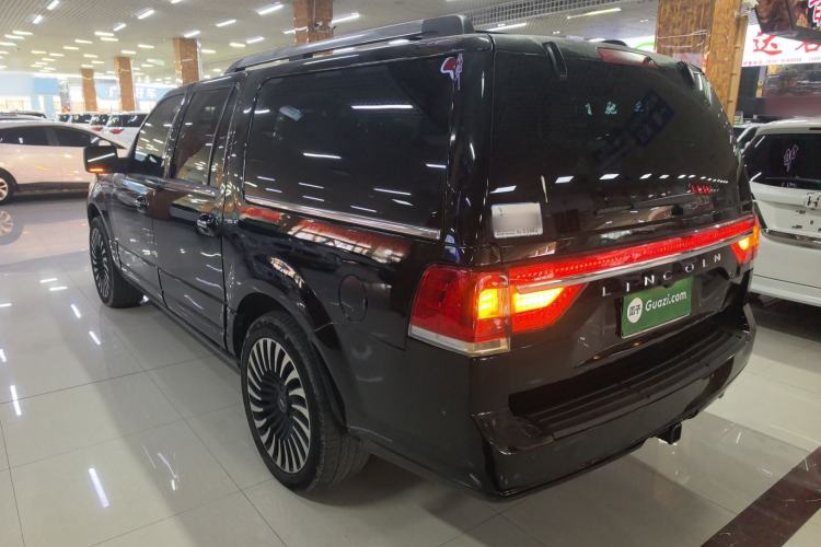 Used Lincoln Navigator 2017 3.5T AWD Rear Left 45 Deg
