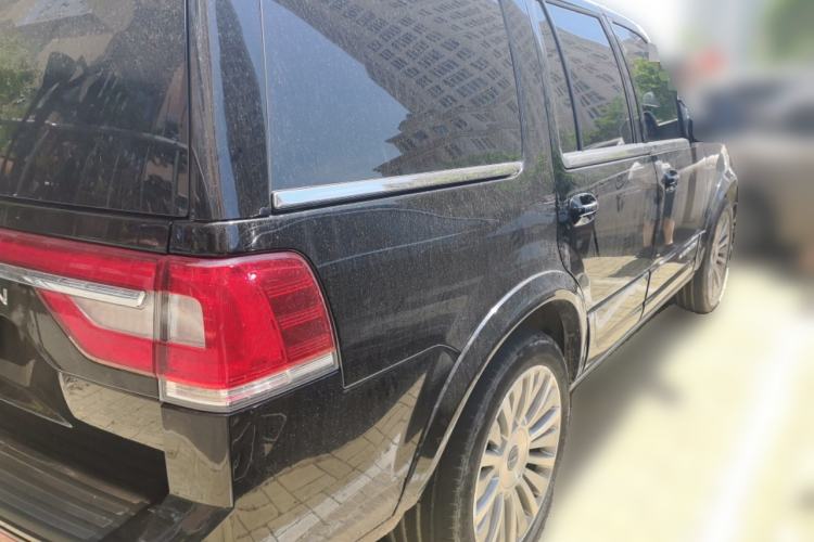 Used Lincoln Navigator 2017 3.5T AWD Rear Right 45 Deg