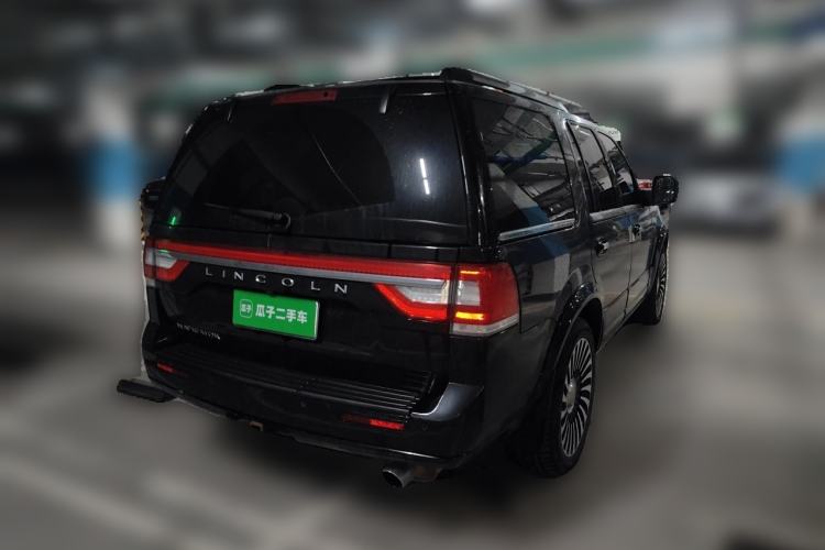 Used Lincoln Navigator 2017 3.5T AWD Rear Right 45 Deg