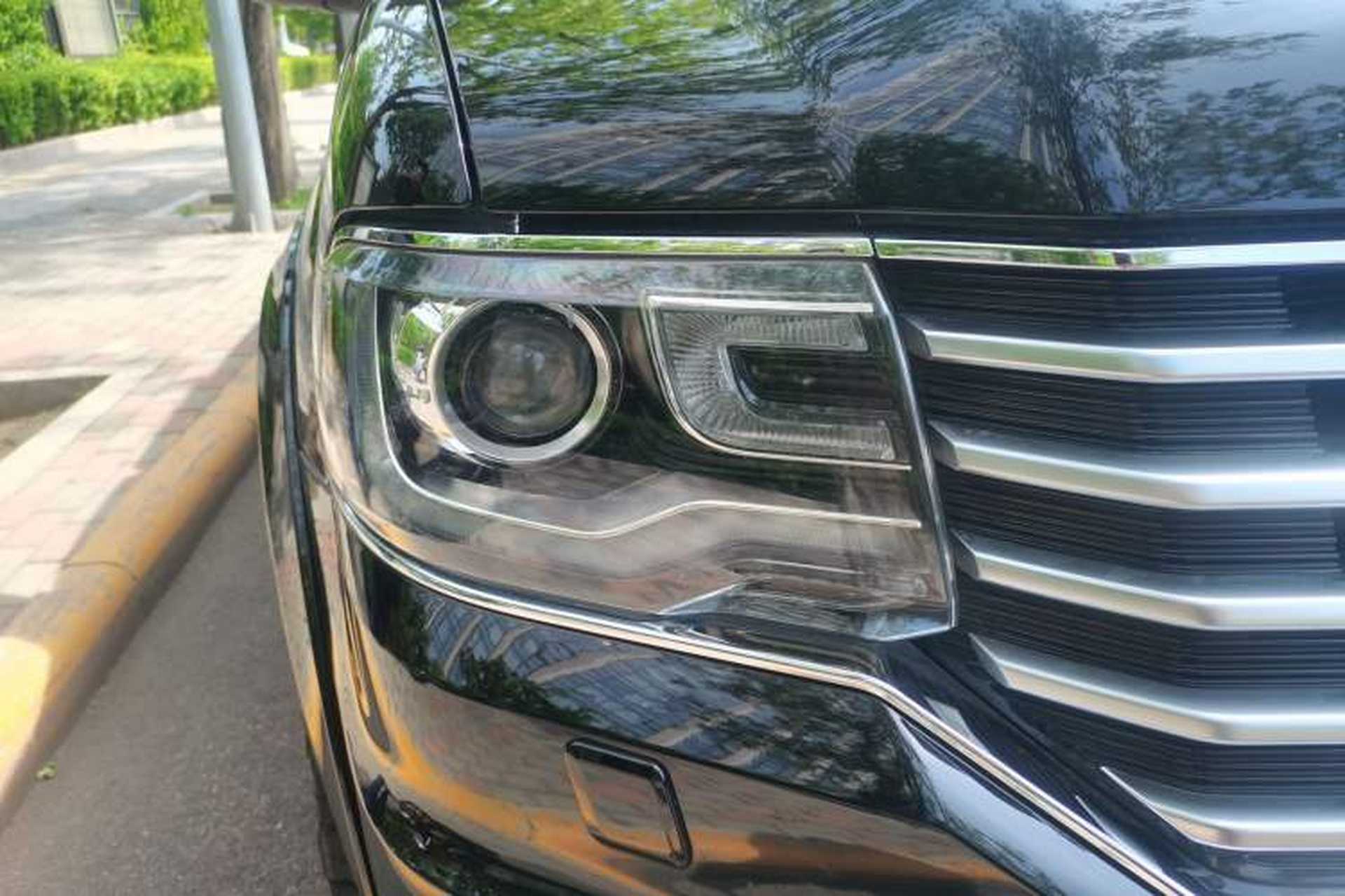 Used Lincoln Navigator 2017 3.5T AWD Right Front Headlight