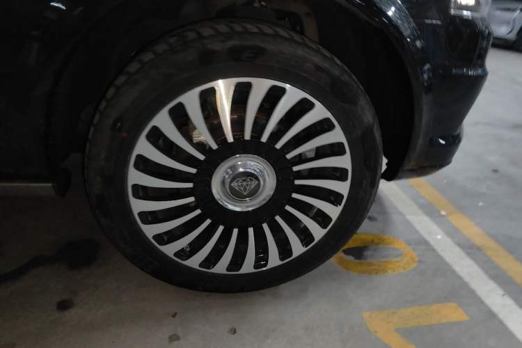 Used Lincoln Navigator 2017 3.5T AWD Right Front Wheel Hub