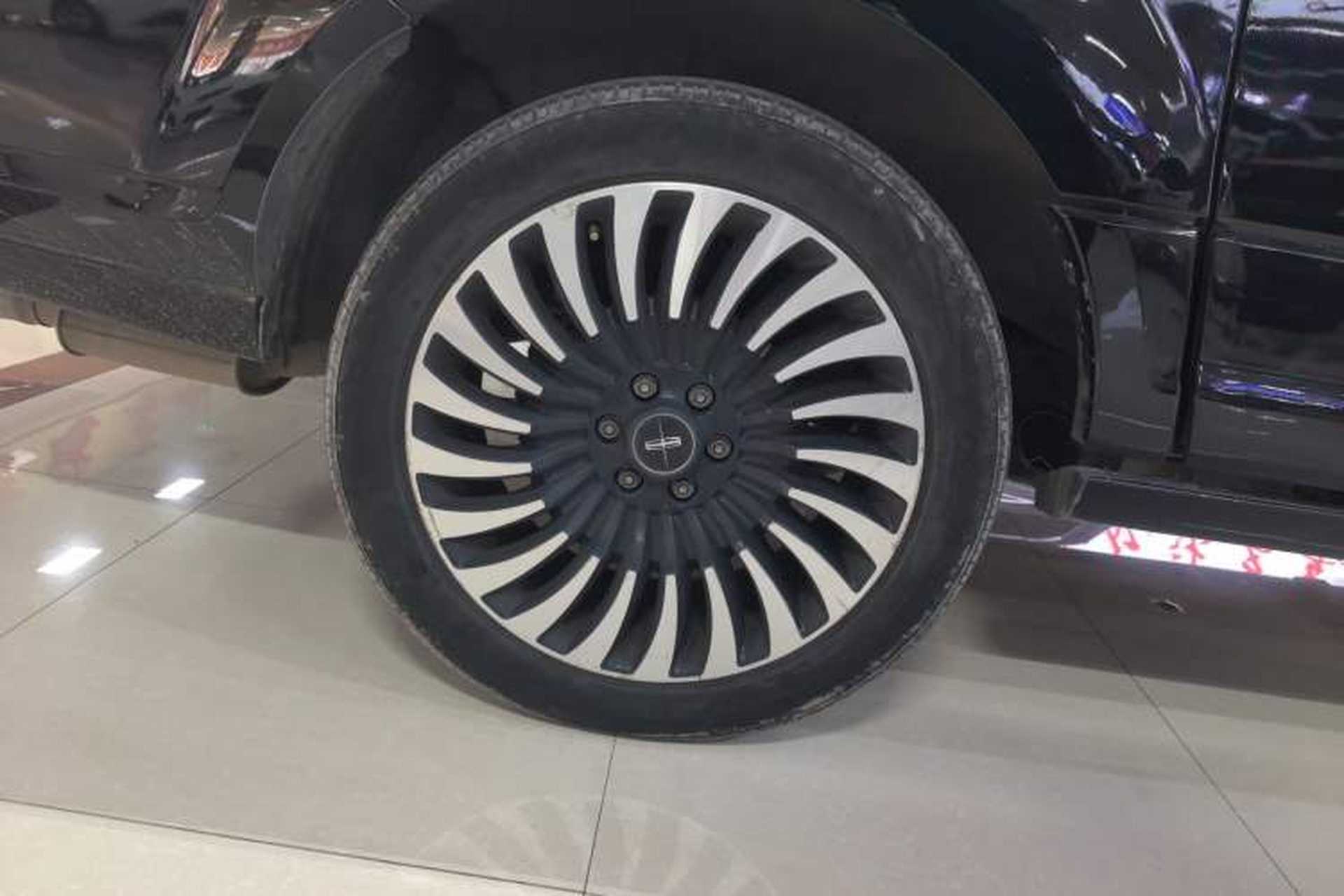 Used Lincoln Navigator 2017 3.5T AWD Right Rear Wheel Hub