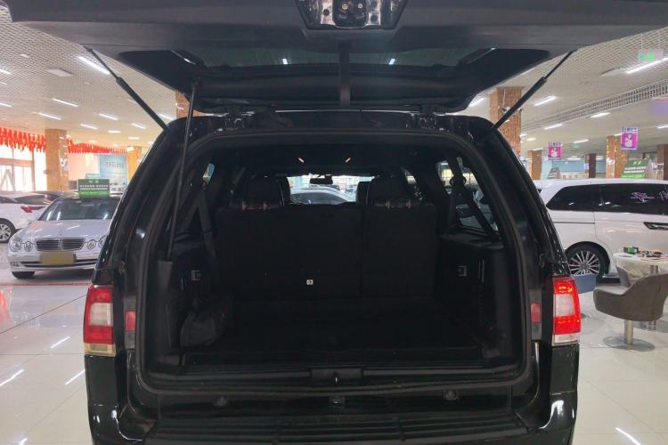 Used Lincoln Navigator 2017 3.5T AWD Trunk