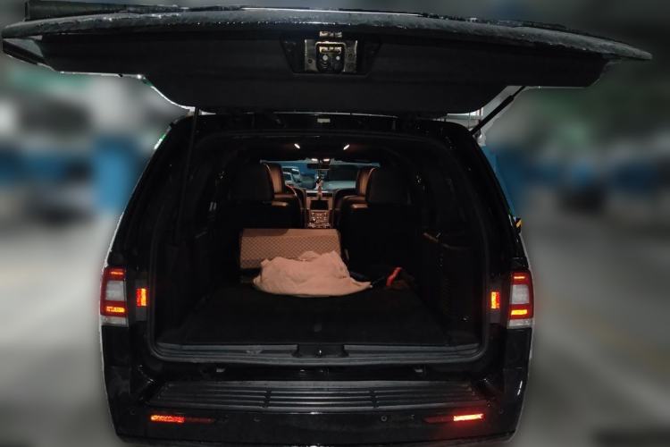 Used Lincoln Navigator 2017 3.5T AWD Trunk