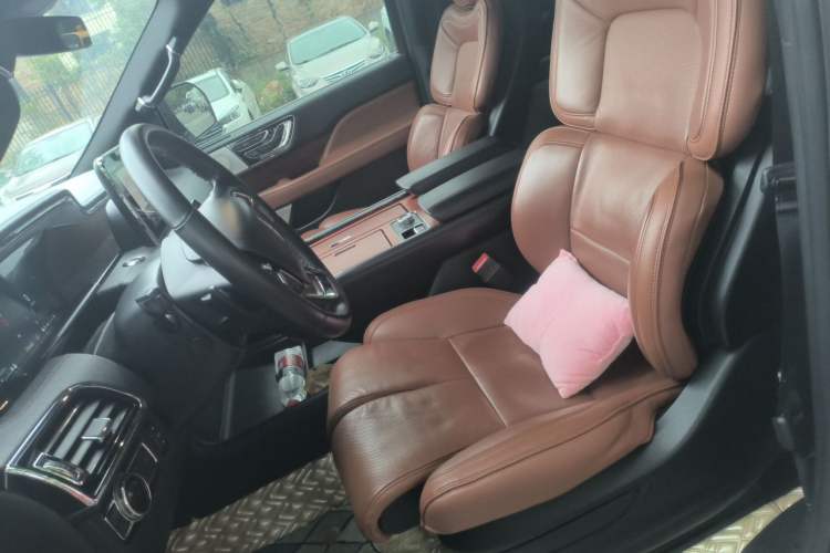 Used Lincoln Navigator 2017 3.5T AWD Left Front Seat