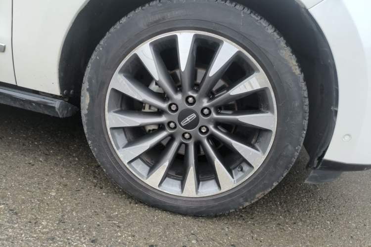 Used Lincoln Navigator 2017 3.5T AWD Right Front Wheel Hub