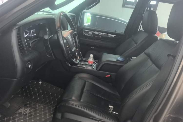 Used Lincoln Navigator 2017 3.5T AWD Left Front Seat