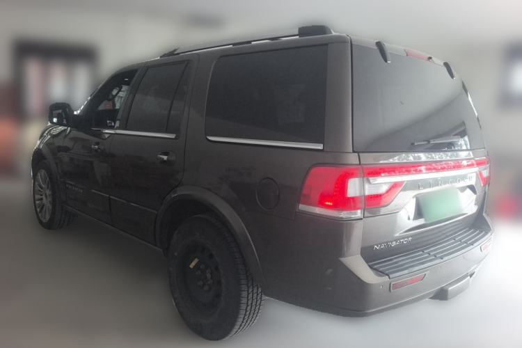 Used Lincoln Navigator 2017 3.5T AWD Rear Left 45 Deg