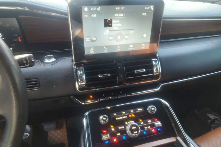 Used Lincoln Navigator 2018 3.5T Prestige Version China V Emission Standard Audio And AC Panel