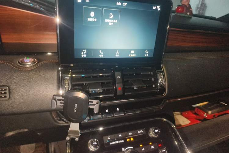 Used Lincoln Navigator 2018 3.5T Prestige Version China V Emission Standard Audio And AC Panel