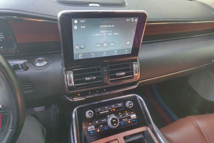 Used Lincoln Navigator 2018 3.5T Prestige Version China V Emission Standard Audio And AC Panel