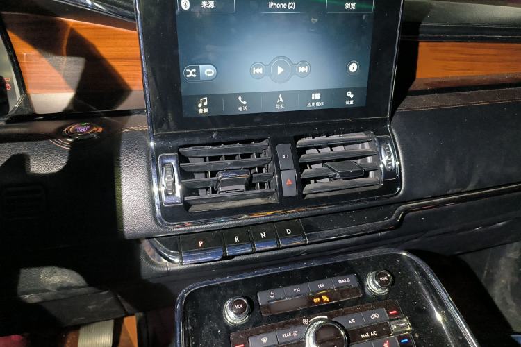 Used Lincoln Navigator 2018 3.5T Prestige Version China V Emission Standard Audio And AC Panel