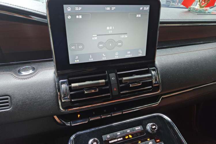 Used Lincoln Navigator 2018 3.5T Prestige Version China V Emission Standard Audio And AC Panel
