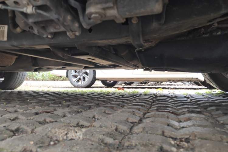 Used Lincoln Navigator 2018 3.5T Prestige Version China V Emission Standard Chassis Front Right