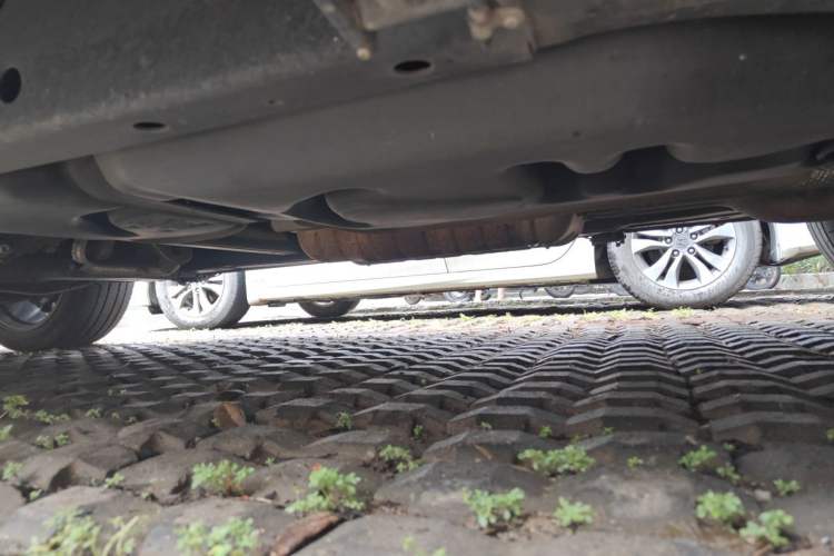 Used Lincoln Navigator 2018 3.5T Prestige Version China V Emission Standard Chassis Rear Left