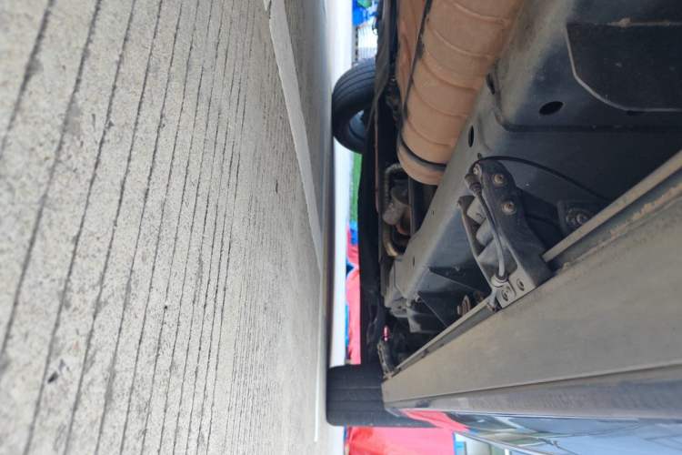 Used Lincoln Navigator  Chassis Rear Right
