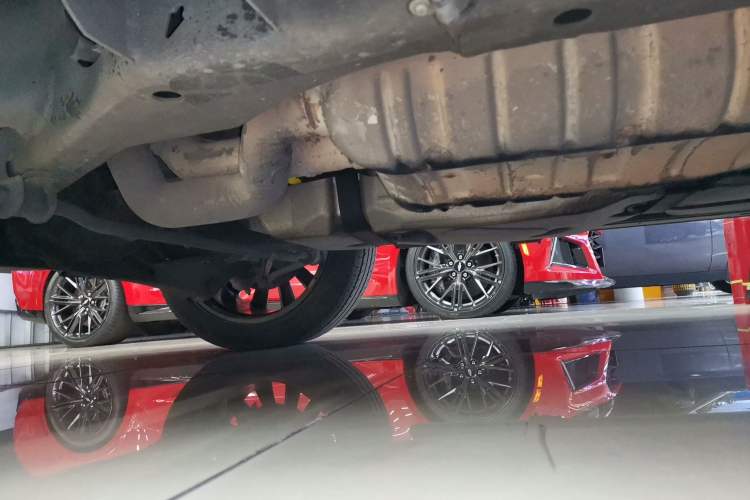 Used Lincoln Navigator 2018 3.5T Prestige Version China V Emission Standard Chassis Rear Right