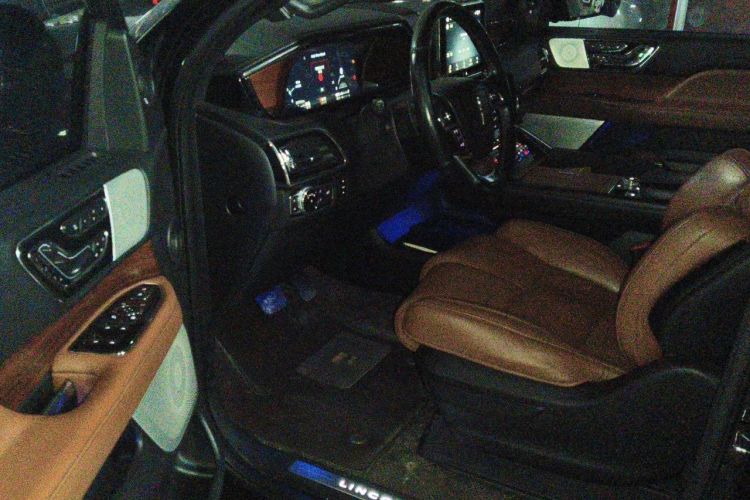 Used Lincoln Navigator 2018 3.5T Prestige Version China V Emission Standard Driver Seat