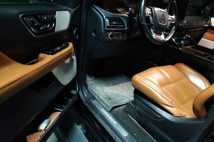 Used Lincoln Navigator 2018 3.5T Prestige Version China V Emission Standard Driver Seat
