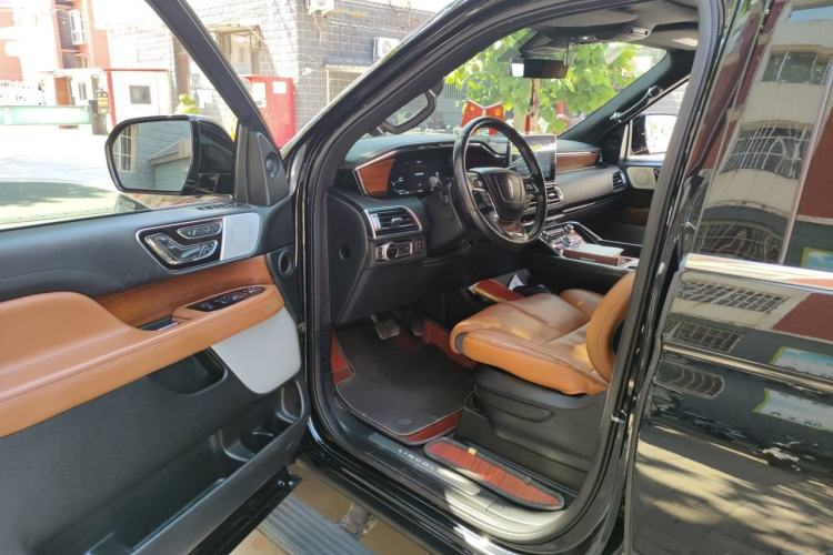 Used Lincoln Navigator 2018 3.5T Prestige Version China V Emission Standard Driver Seat