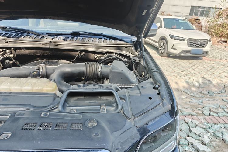 Used Lincoln Navigator 2018 3.5T Presidential Series China V Standard Engine Bay Left