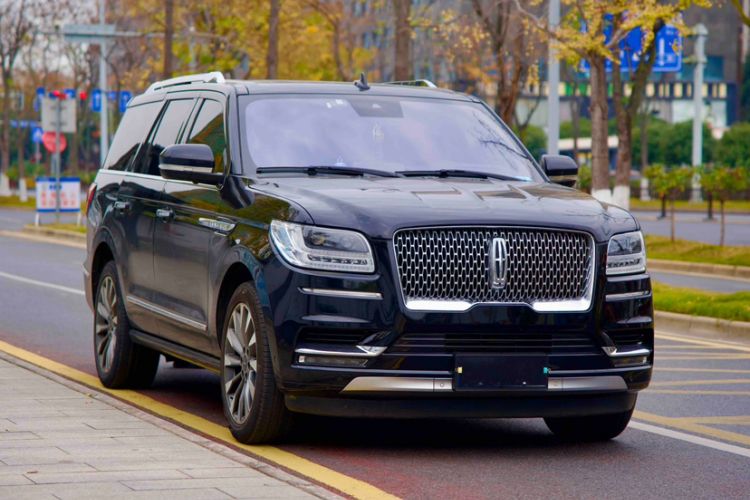Used Lincoln Navigator 2018 3.5T Prestige Version China V Emission Standard Exterior 1