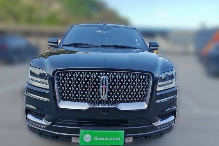 Used Lincoln Navigator  Front