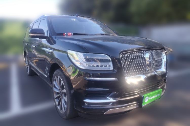 Used Lincoln Navigator 2018 3.5T Prestige Version China V Emission Standard Front Right 45 Deg