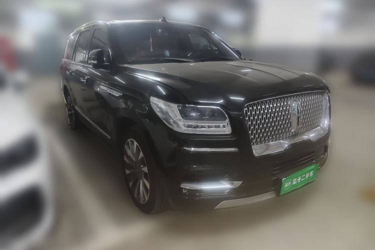 Used Lincoln Navigator 2018 3.5T Prestige Version China V Emission Standard Front Right 45 Deg