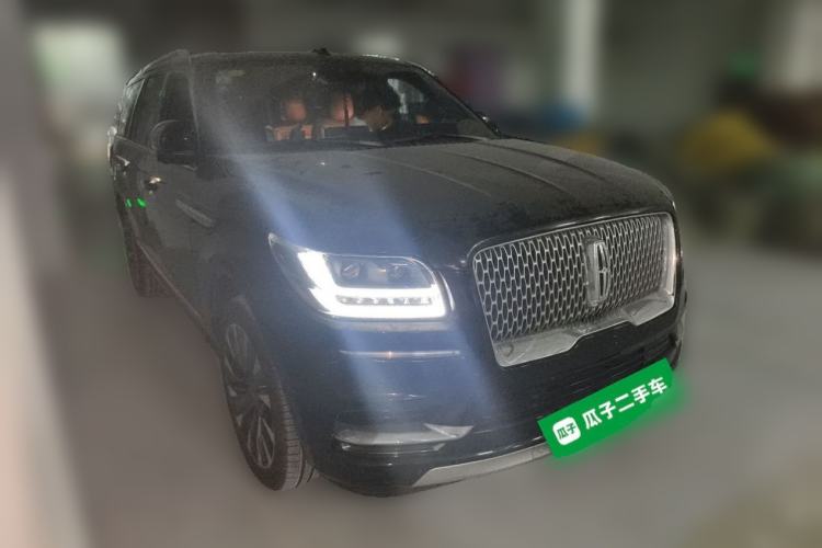 Used Lincoln Navigator 2018 3.5T Prestige Version China V Emission Standard Front Right 45 Deg
