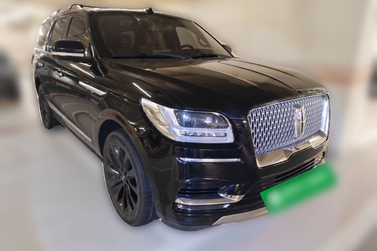 Used Lincoln Navigator 2018 3.5T Prestige Version China V Emission Standard Front Right 45 Deg