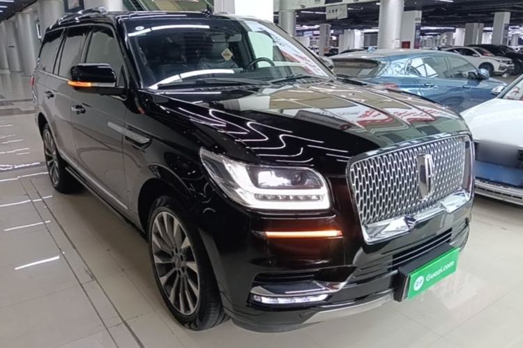 Used Lincoln Navigator 2018 3.5T Prestige Version China V Emission Standard Front Right 45 Deg