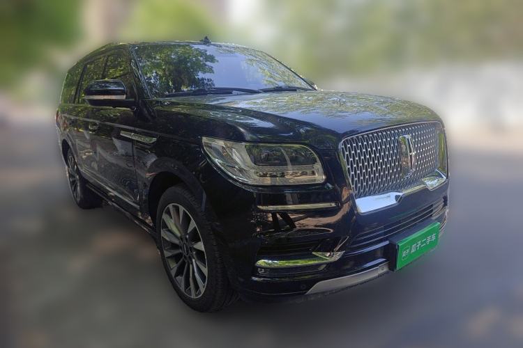 Used Lincoln Navigator 2018 3.5T Prestige Version China V Emission Standard Front Right 45 Deg
