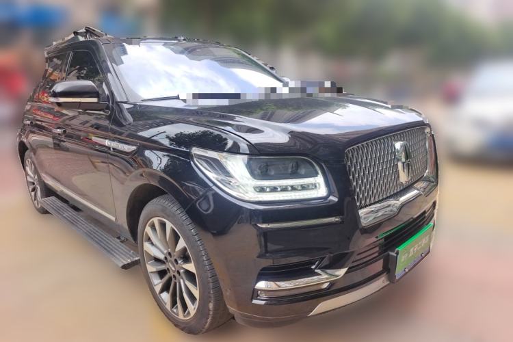 Used Lincoln Navigator 2018 3.5T Prestige Version China V Emission Standard Front Right 45 Deg