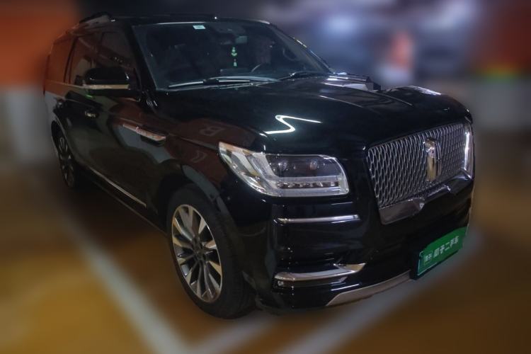 Used Lincoln Navigator 2018 3.5T Prestige Version China V Emission Standard Front Right 45 Deg