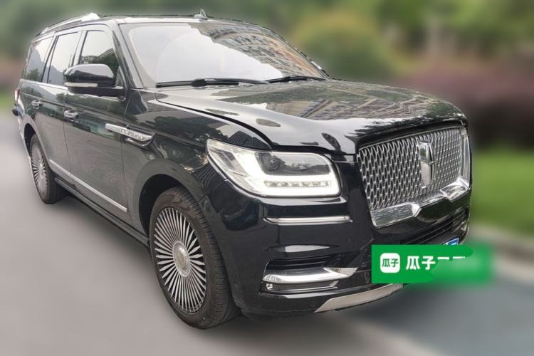 Used Lincoln Navigator 2018 3.5T Prestige Version China V Emission Standard Front Right 45 Deg