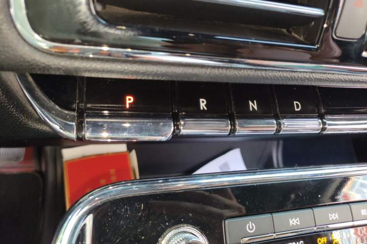 Used Lincoln Navigator 2018 3.5T Prestige Version China V Emission Standard Gear Lever