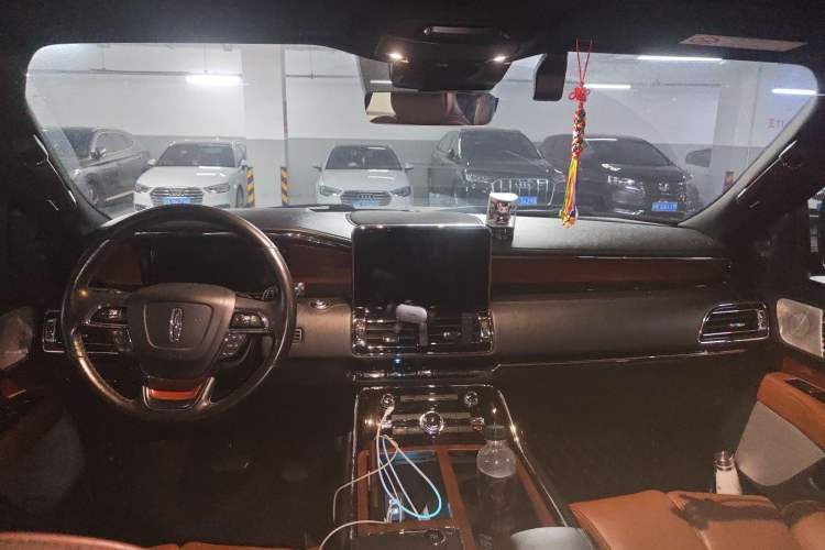 Used Lincoln Navigator 2018 3.5T Prestige Version China V Emission Standard Headliner