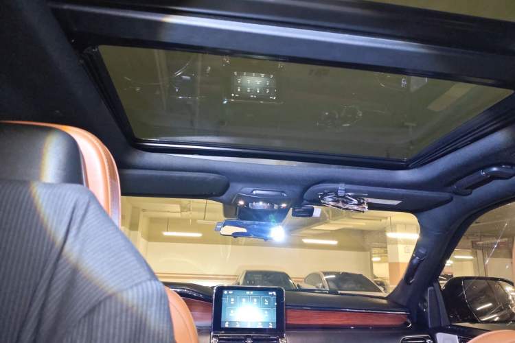 Used Lincoln Navigator 2018 3.5T Prestige Version China V Emission Standard Headliner