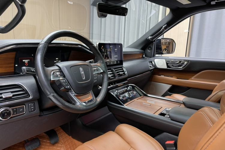 Used Lincoln Navigator 2018 3.5T Prestige Version China V Emission Standard Interior 12