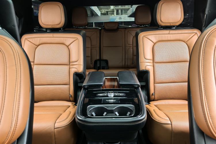 Used Lincoln Navigator 2018 3.5T Prestige Version China V Emission Standard Interior 13