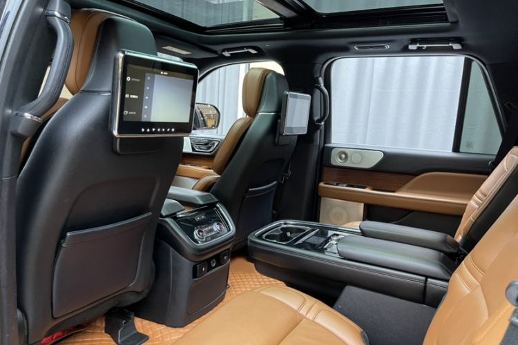 Used Lincoln Navigator 2018 3.5T Prestige Version China V Emission Standard Interior 5