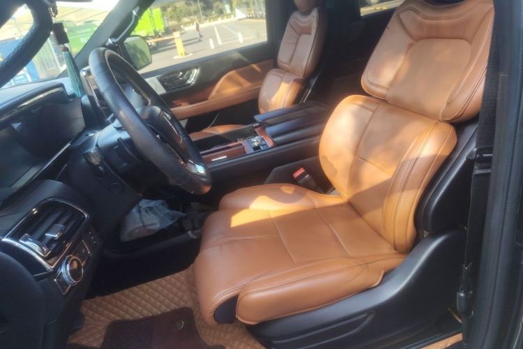 Used Lincoln Navigator 2018 3.5T Prestige Version China V Emission Standard Left Front Seat