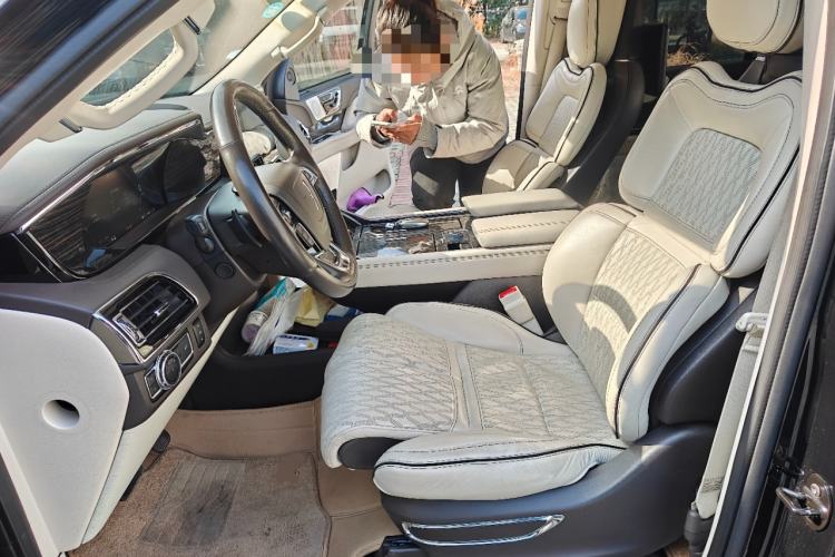Used Lincoln Navigator 2018 3.5T Presidential Series China V Standard Left Front Seat